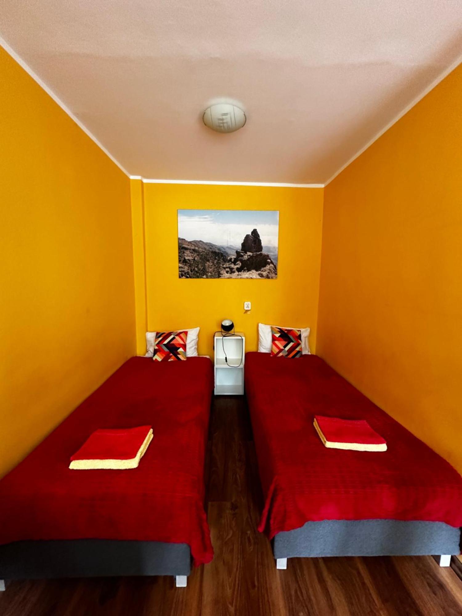 Travel House Wroclaw Hotel Exterior foto
